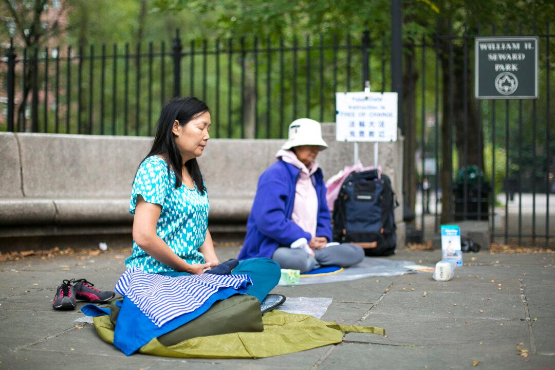 Practitioners of Spiritual Practice Banned in China Get Harassed in New York