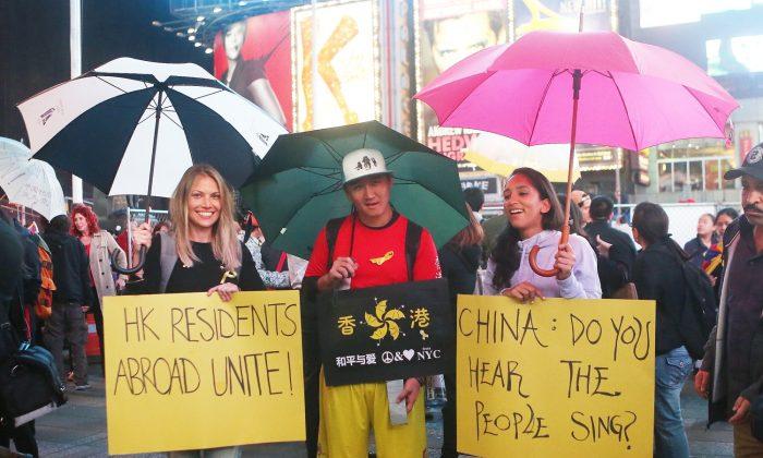 New Yorkers Support Hong Kong’s Push for Universal Suffrage