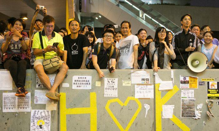 Hong Kong Students Say Talks With Government Will Begin on Friday
