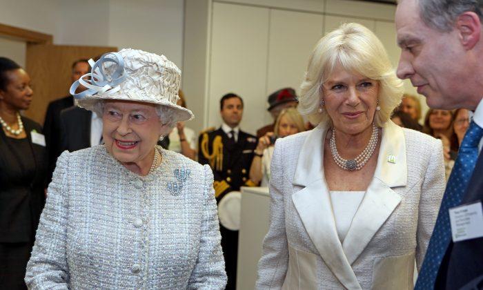 Queen Elizabeth Rumors: Camilla Parker-Bowles Behind Alzheimer’s Rumors?