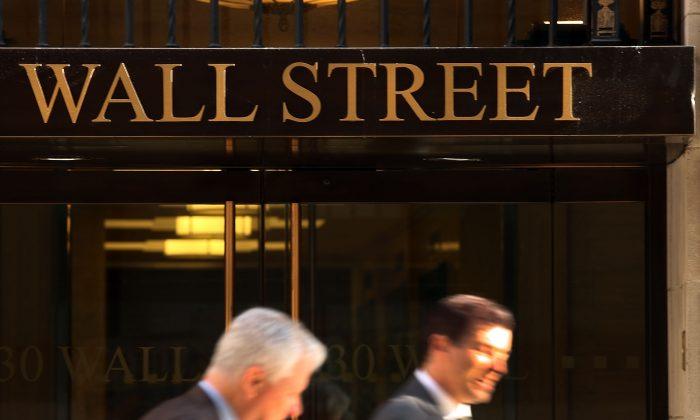 Wall St. Rises as Healthcare Bill Vote Awaited