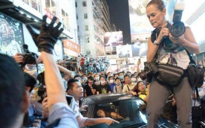Paula Bronstein Arrest: Getty Photojournalist Detained While Covering Hong Kong Occupy Central Protests (+Photo)