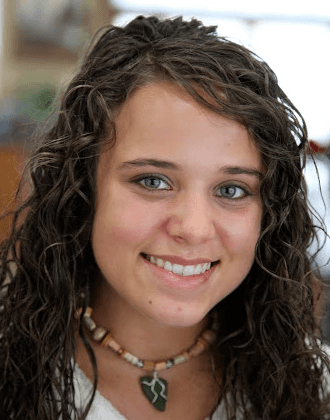 Jinger Duggar: What ‘Growing Up Duggar’ Revealed About Jim Bob and Michelle’s Daughter (+Age, Pictures)