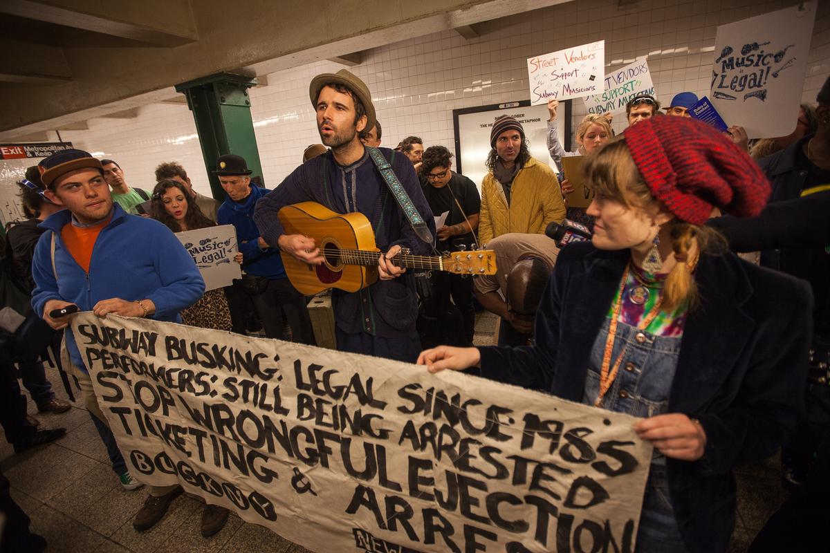 Arrested Subway Musician Andrew Kalleen Brings Performers, Politicians to File Complaint