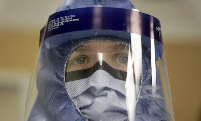 CDC Releases Revised Ebola Gear Guidelines