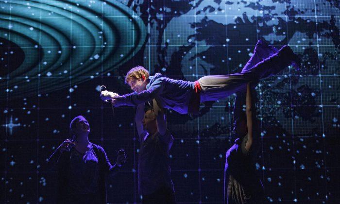 Theater Review: ‘The Curious Incident of the Dog in the Night-Time’