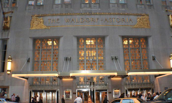 The Waldorf Astoria, Elegant Dining at a New York Landmark