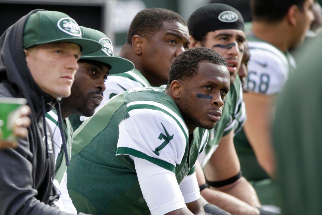 Seven in a Row: Geno, Jets Routed 43–23 by Bills