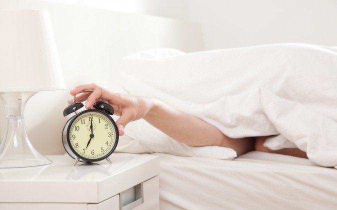 6 Morning Hacks to Make Waking up Easier