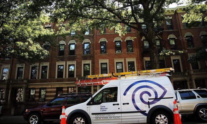 Free Wi-Fi in NYC? Public Advocate Calls for Free Internet in NYCHA, Homeless Shelters and City Parks
