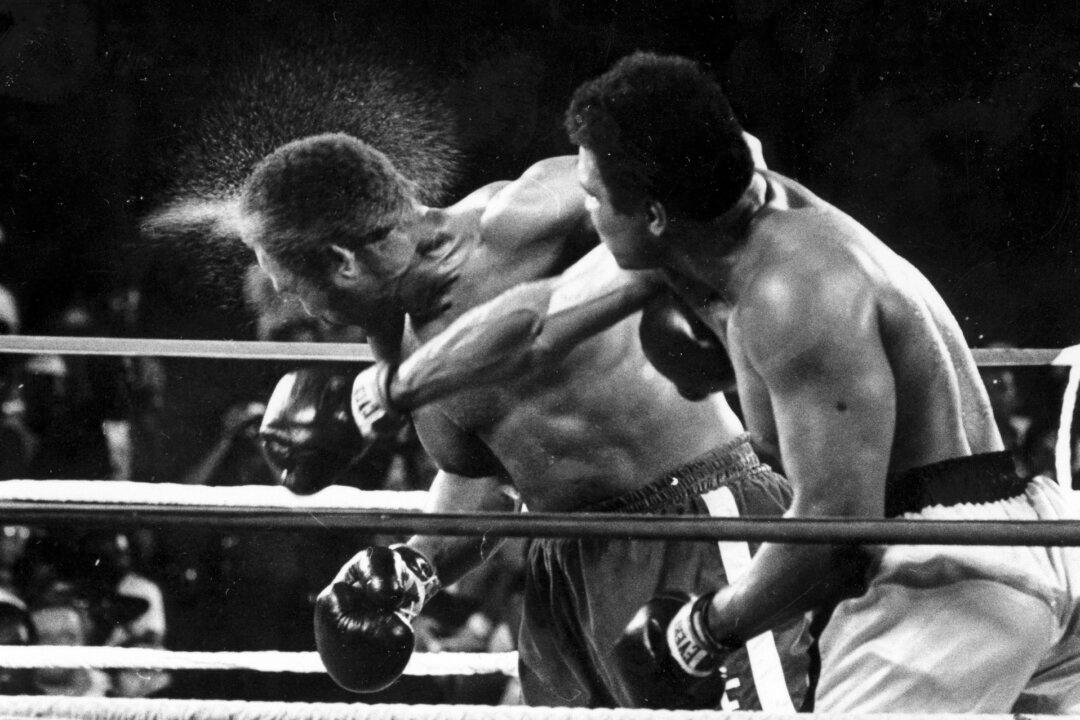 Muhammad Ali Lost the Ability to Speak and Health Declining ‘Rapidly,’ Says Report