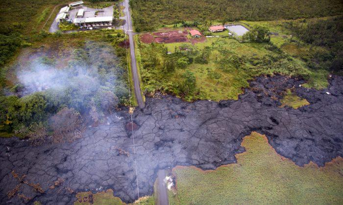 Guard Troops Sent to Site of Hawaii Lava Flow