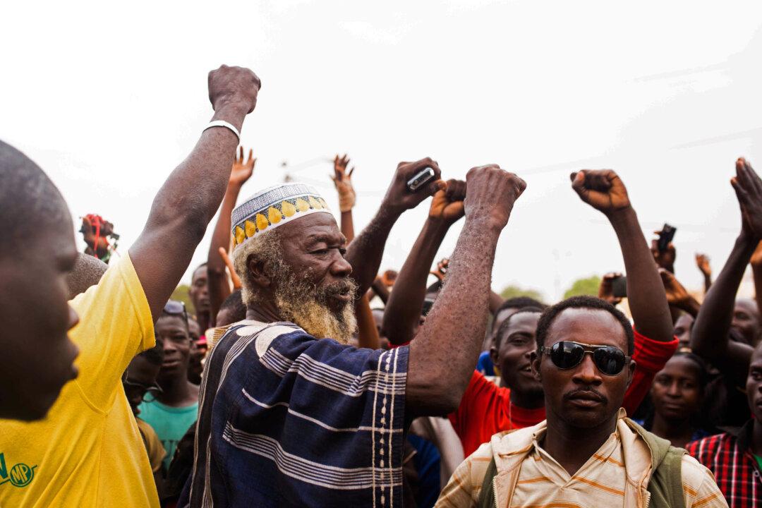 2 Soldiers Claim Presidency in Burkina Faso After Ouster