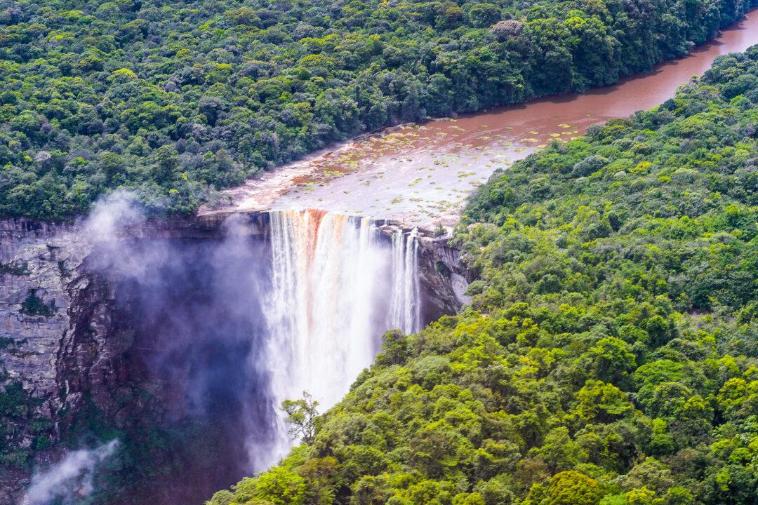 Kaieteur Falls Tour Tips in Guyana