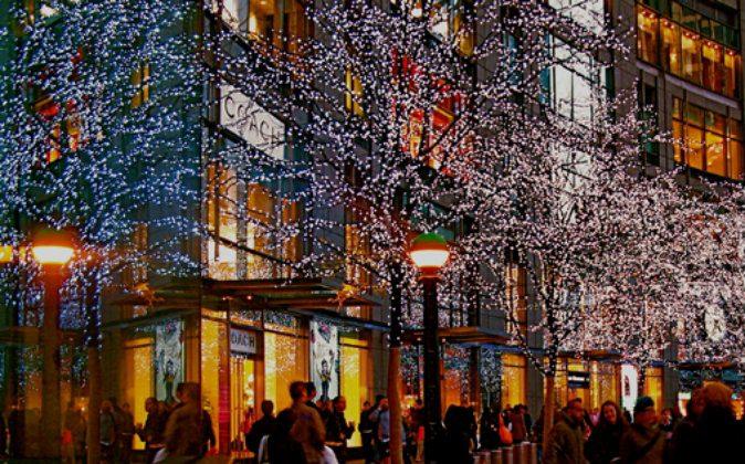 5 Charming Cities to Visit for Your Christmas Shopping