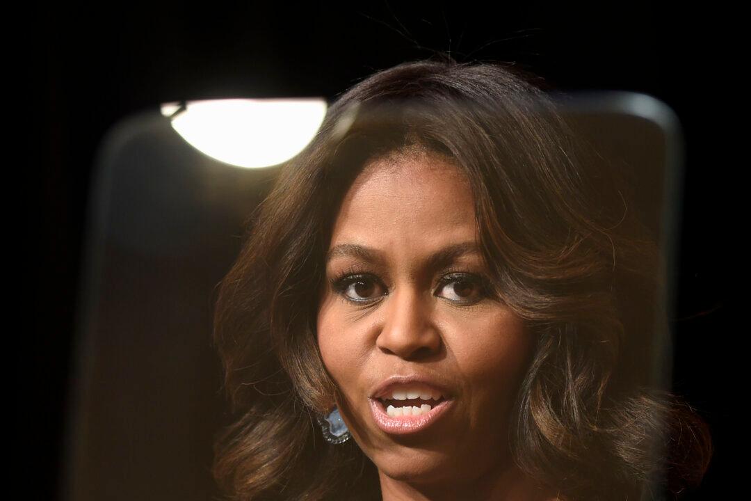 Michelle Obama Lunches: Schools Are Losing Money on First Lady’s Meals, Report Says