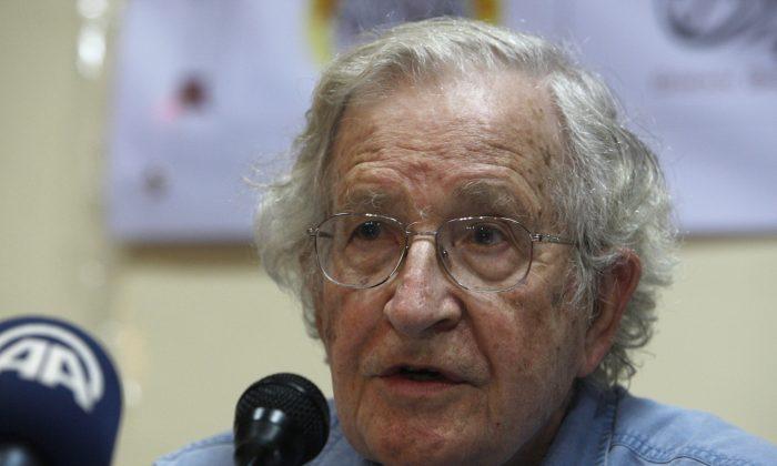 Noam Chomsky Responds to Revelations He Met With Jeffrey Epstein