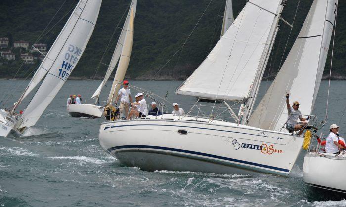 Northerly Wind Gives Saturday Series a Good Start