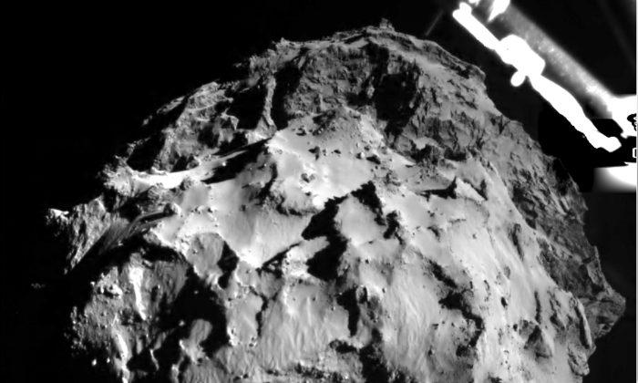 Comet Lander Philae Awakes From Hibernation