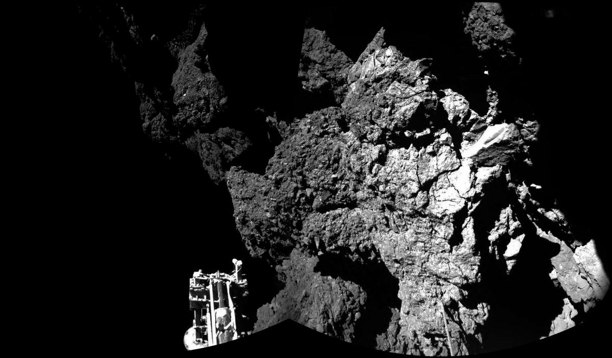 Rosetta Comet Craft Lands in Shadow, Faces Power Problems (+Videos)