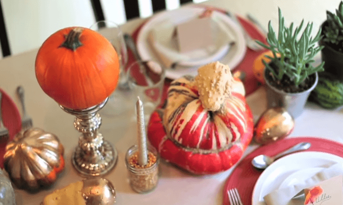 How to Setup Your Thanksgiving Table (+Gifs)