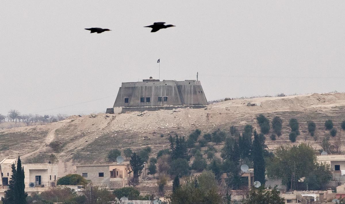 Archaeologists Dig at Ancient Site Near Syrian War