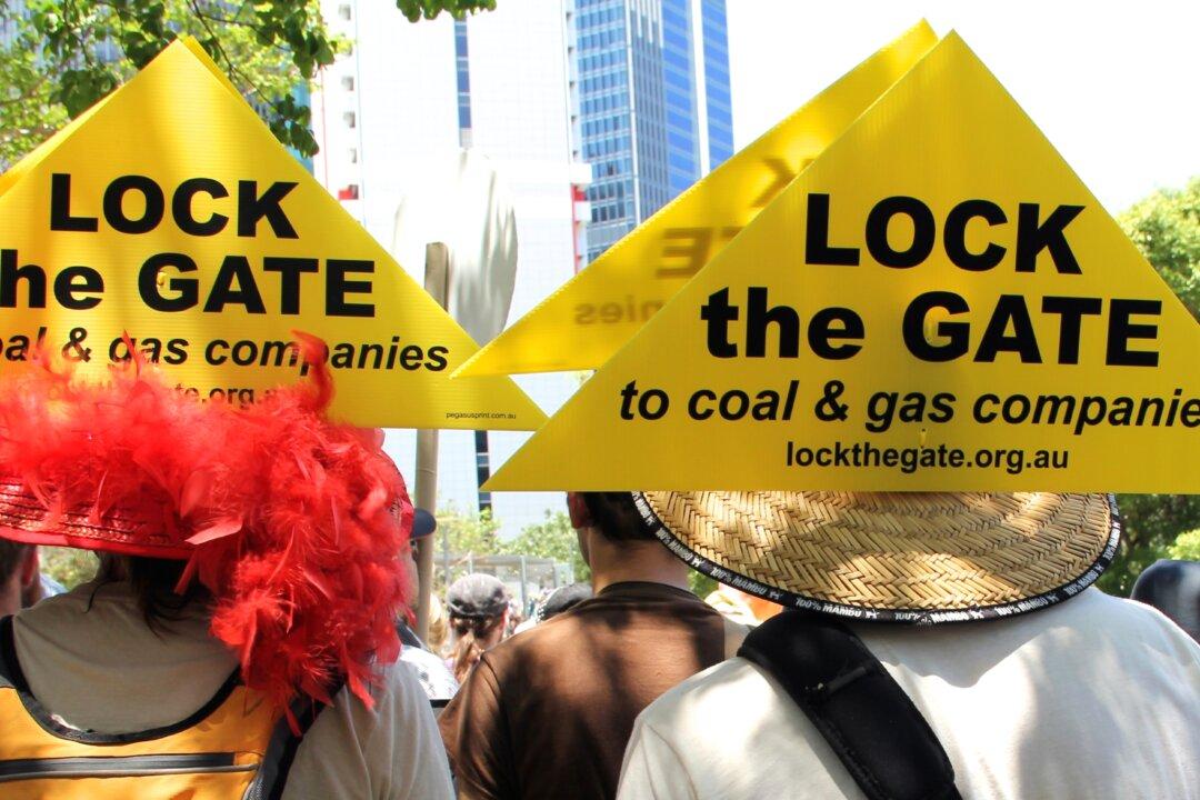 Coal Seam Gas Waste Plan Worries Farmers and Activists