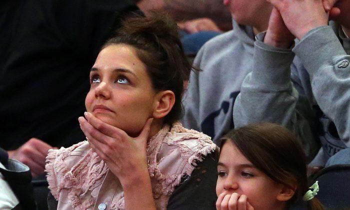 Katie Holmes Says Report Claiming Suri Cruise is Homesick Isn’t True