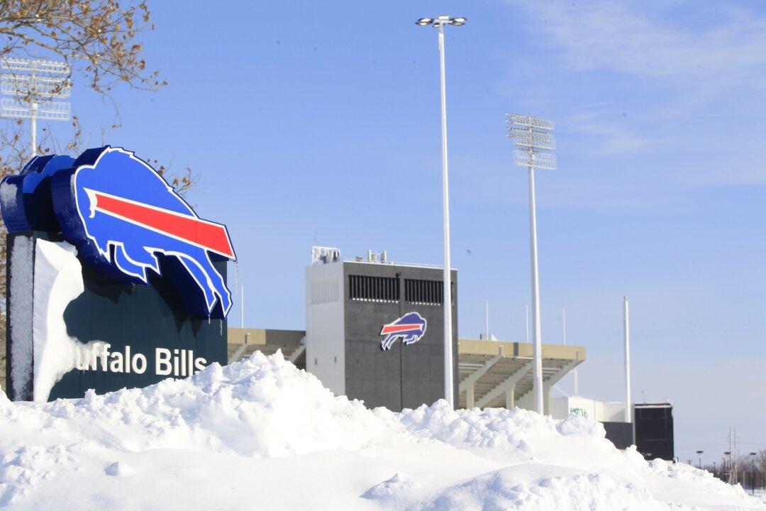 Snowpocalypse 2014: Bills-Jets Game Could be Held in Detroit, DC, or Toronto
