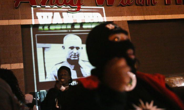 Michael Brown Verdict: Militant Group Offers $5,000 for Location of Officer Darren Wilson