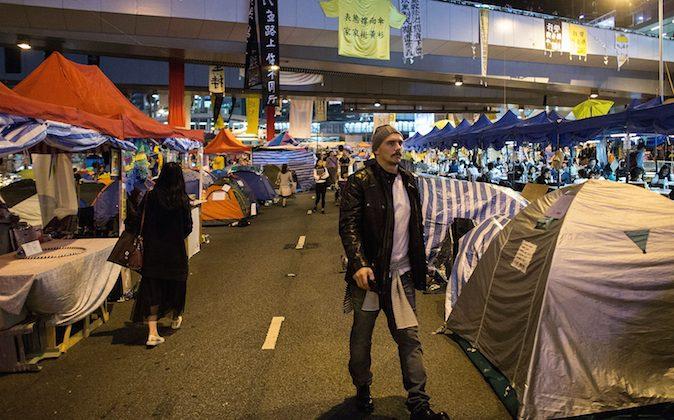 Spider-Man Star James Franco Spotted at Hong Kong Protest Site?
