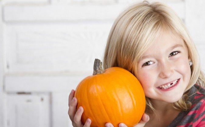10 Easy Tips to Keep Kids Healthy During the Holidays