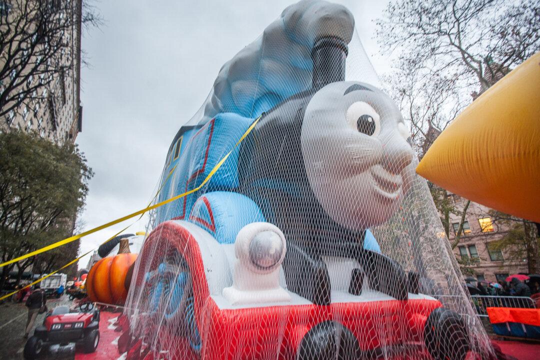 Macy’s Thanksgiving Parade Route and Fun Facts! (Photos)