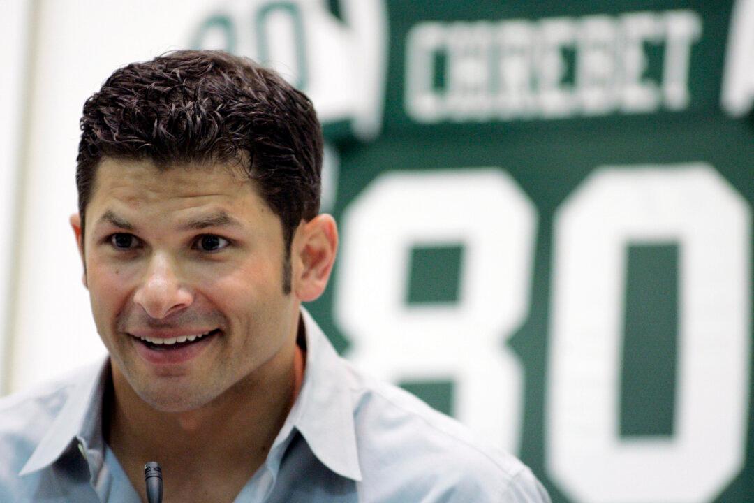 On the Ball: Wayne Chrebet—A Jet Worth Honoring