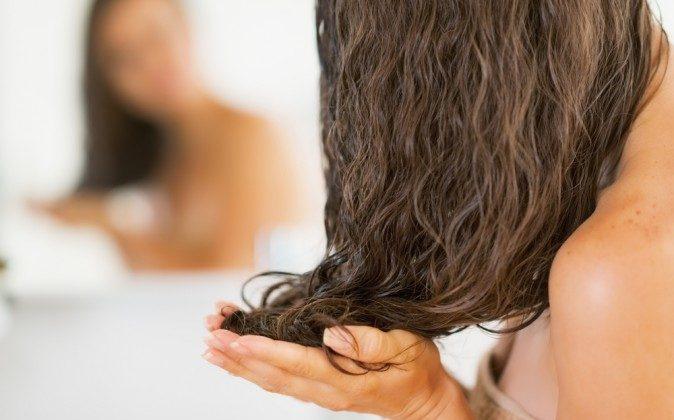Coconut Oil – the Perfect Hair Treatment