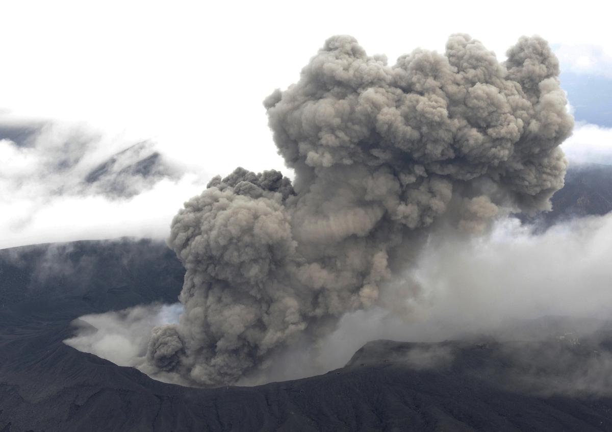 Small Volcanic Eruptions Explain Warming Hiatus