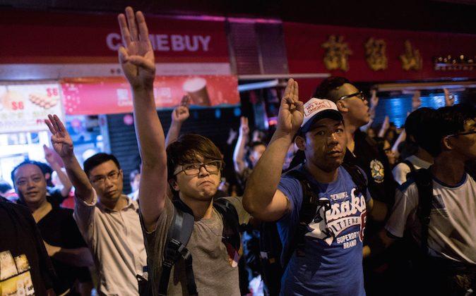 Hong Kong Live Blog Day 63 (Nov. 29): Protesters Led Police in Circles Between Tsim Sha Tsui and Mong Kok