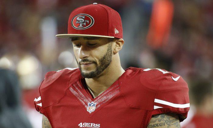 49ers News: Jerry Rice Tells Colin Kaepernick to ‘Be a Professional’