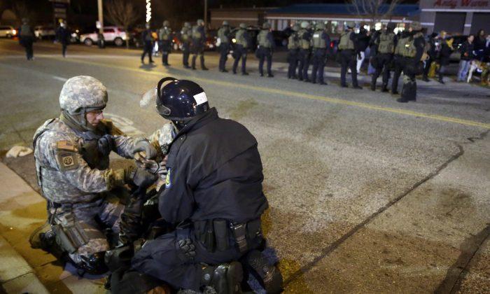 16 Arrested in Ferguson as Demonstrations Return (+Videos)