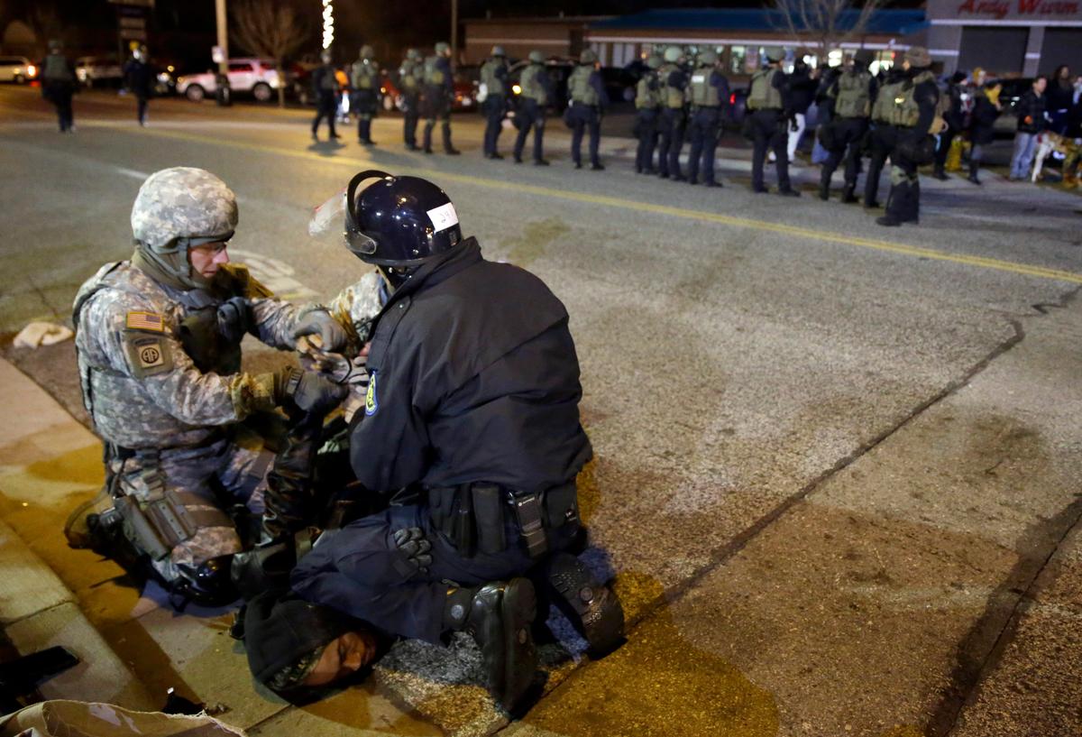 16 Arrested in Ferguson as Demonstrations Return (+Videos)