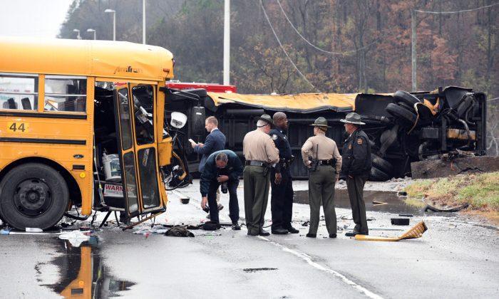Tennessee School Bus Crash in East Knoxville: 2 Buses in Accident, 3 Dead; Chilhowee Intermediate, Sunnyview Primary 