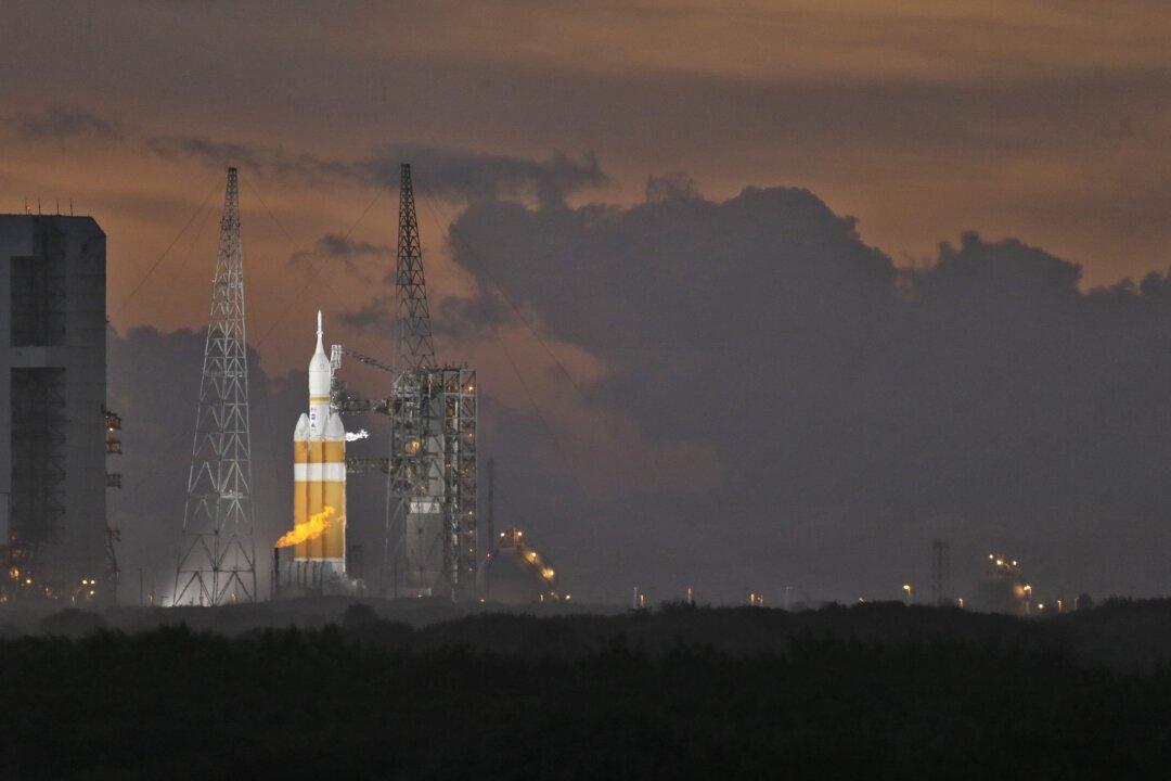 Weather Forces NASA to Delay Launch of New Orion Spacecraft