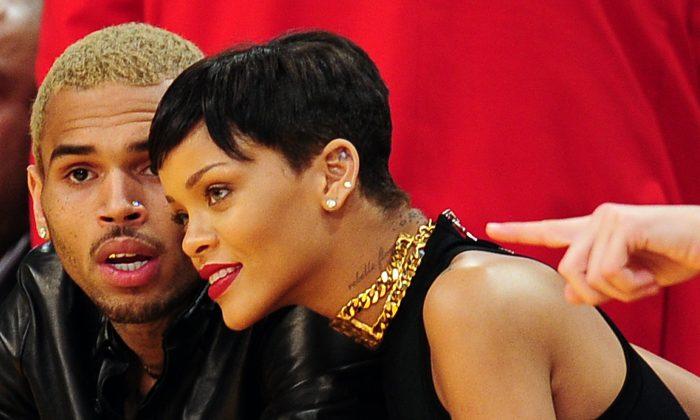 Chris Brown and Rihanna ‘Back Together’? No Evidence Claim is True