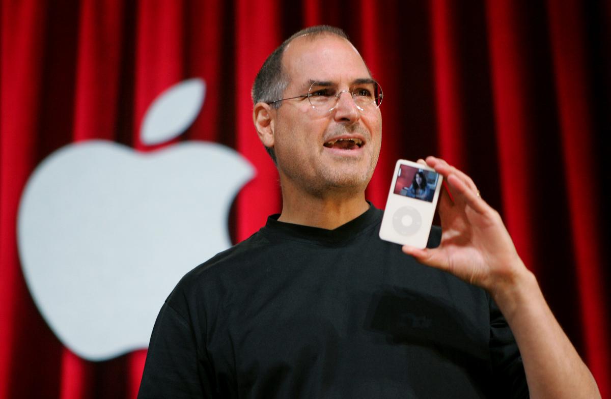Steve Jobs’ Video Testimony Transfixes Courtroom