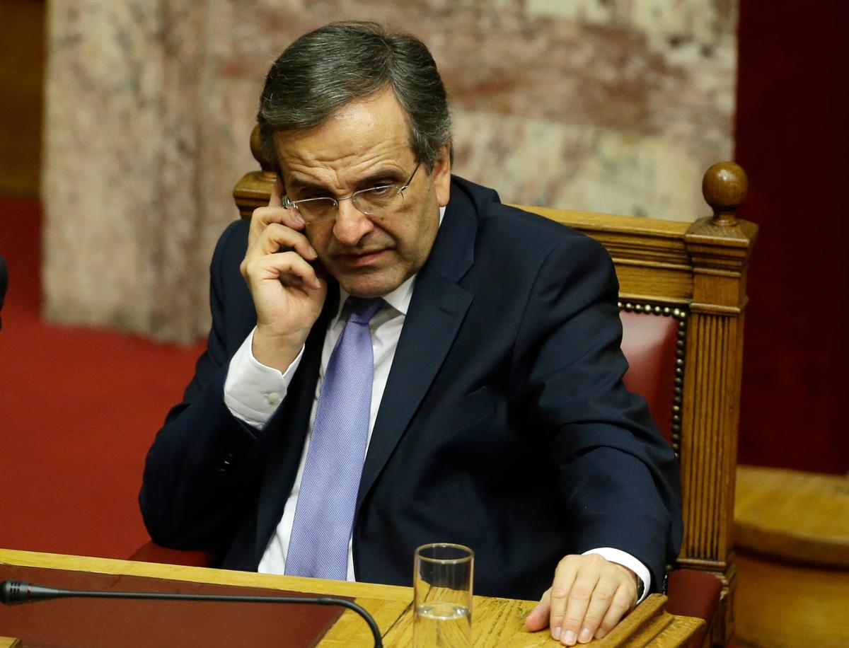 Greek Stocks Plummet on Fear of Political Crisis