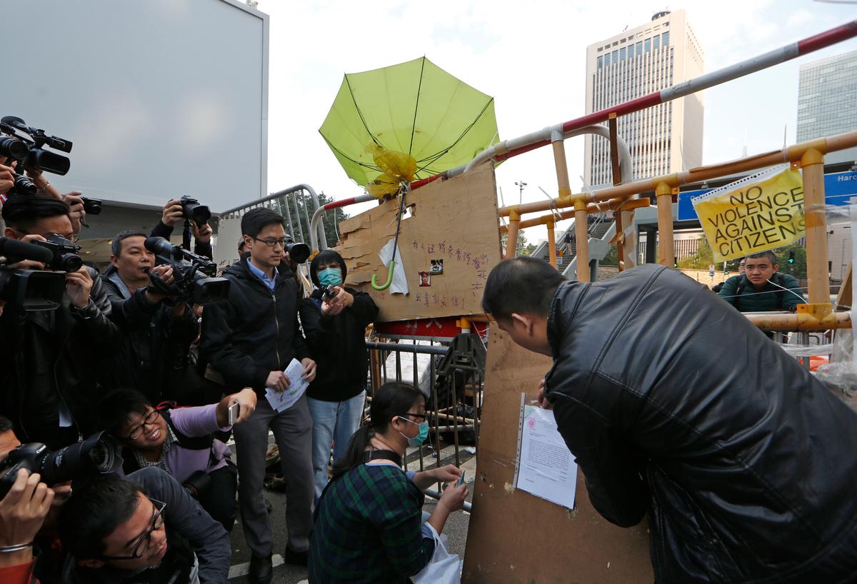 Hong Kong: Police Confirm Thursday Clearing of Major Protest Camp