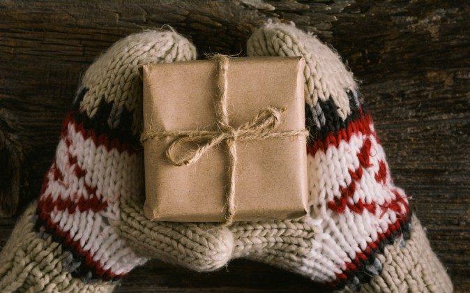 8 Great Holistic Gift Ideas