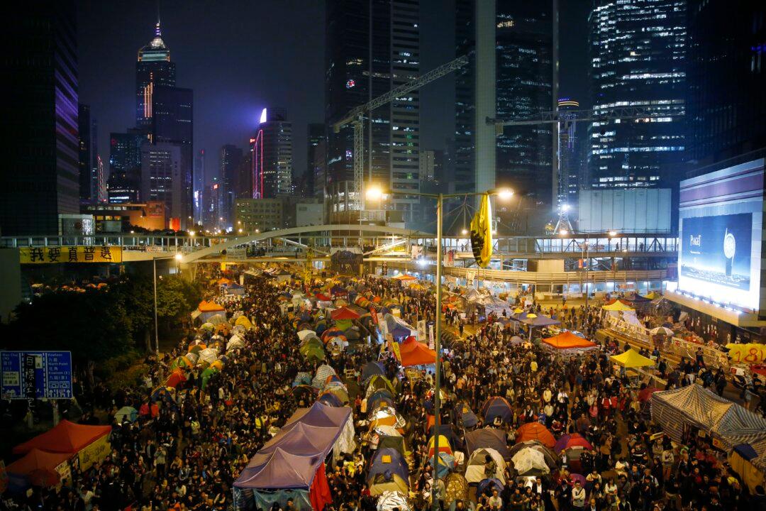 Poll: A Sixth of Hong Kong’s 7.2 Million People Joined Occupy Protests