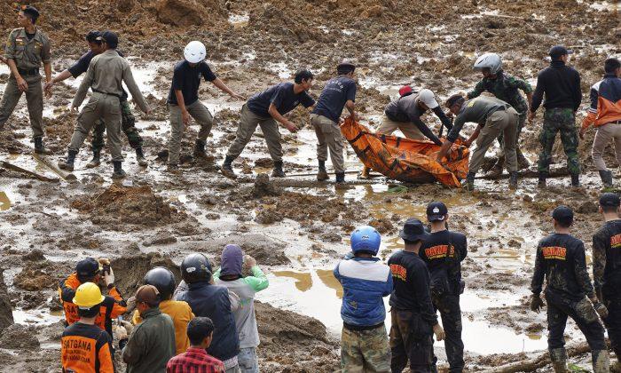 Indonesia Landslide Kills 20, Leaves 88 Missing
