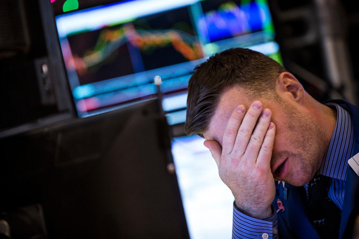 Global Stock Sell-Off Intensifies